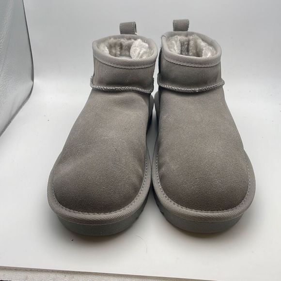 CUSHIONAIRE ❄️ Women's COZY pull on boot +Memory Foam SIZE 7.5 GREY - Picture 2 of 6